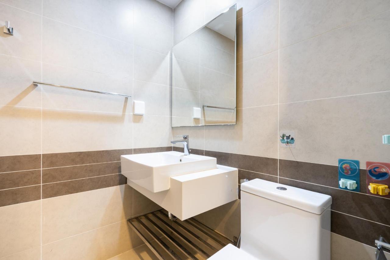 River Inn Apartment With Pool & Gym Ho Chi Minh City Exterior photo